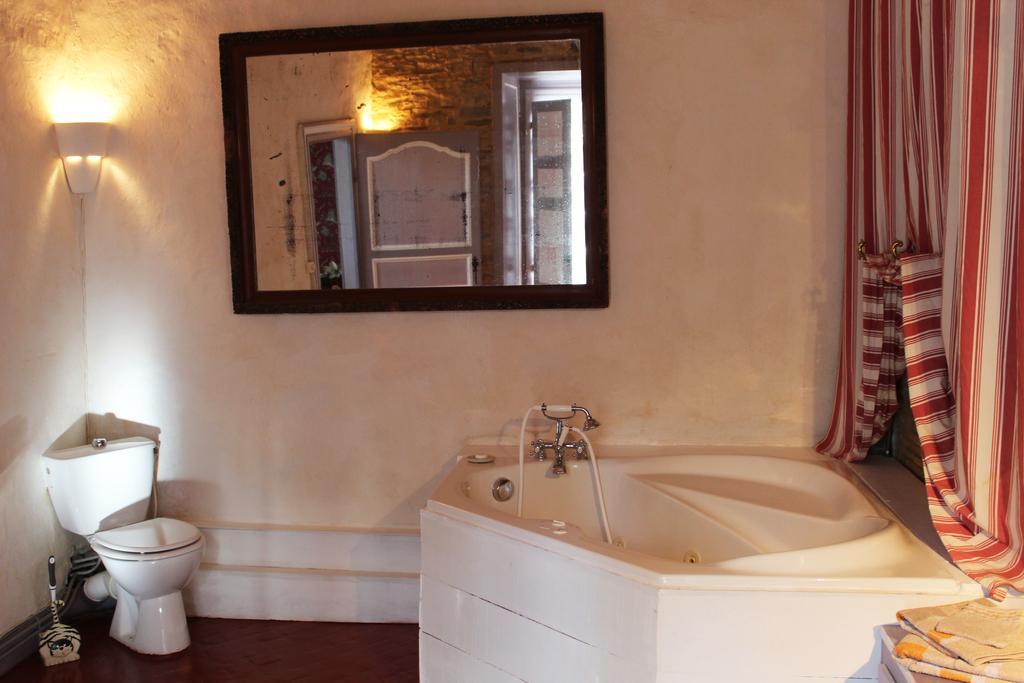 Bed and Breakfast Château du Boschet à Bourg-des-Comptes Extérieur photo
